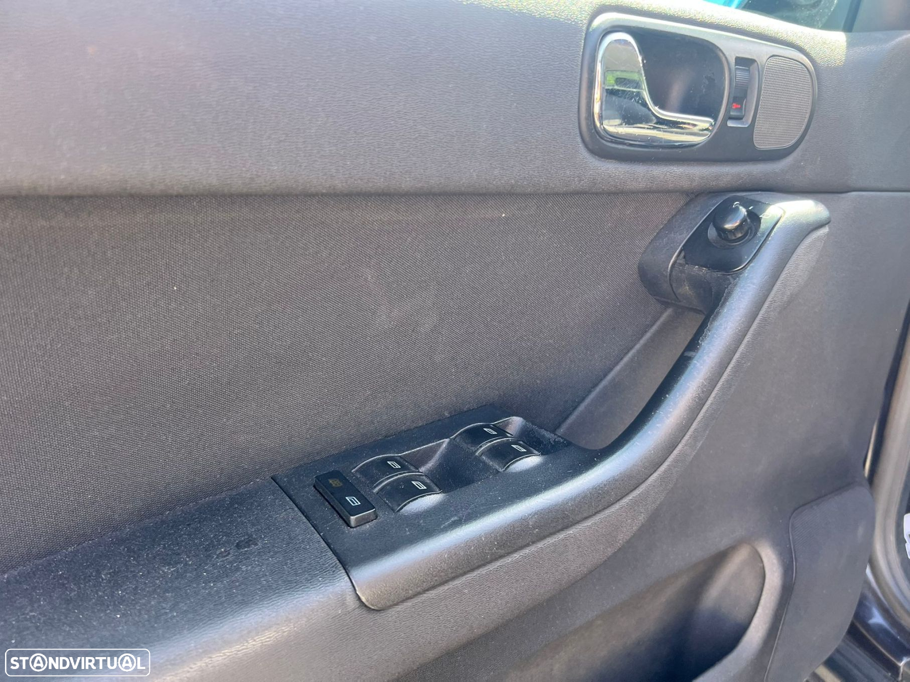 Audi A3 1.6 Ambiente - 30