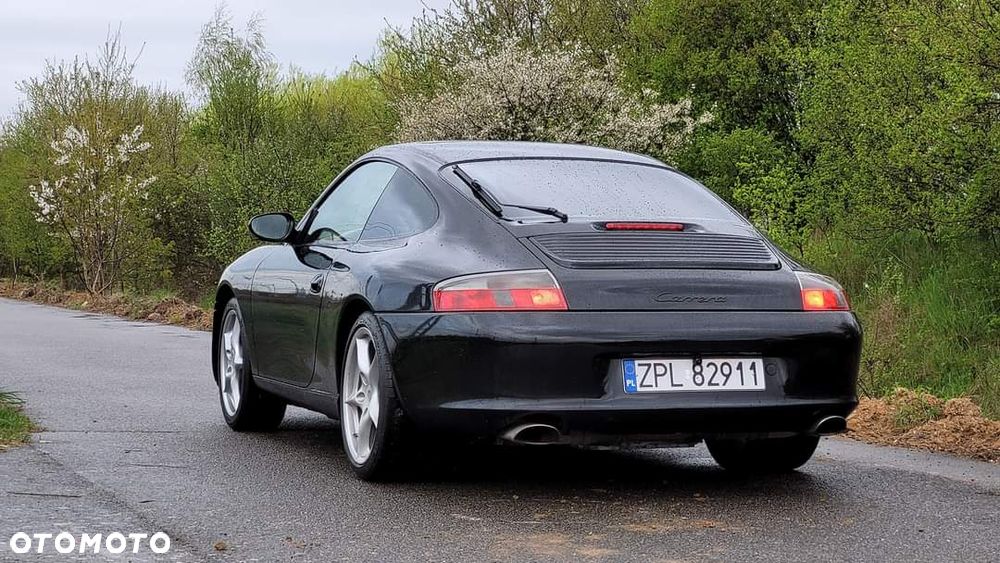 Porsche 911 Carrera - 7