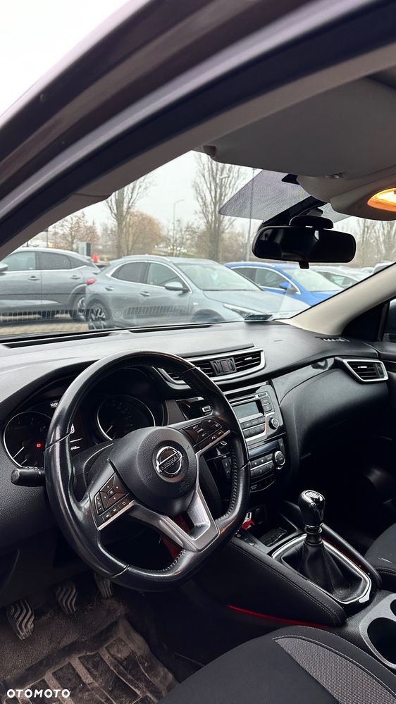 Nissan Qashqai 1.2 DIG-T Acenta EU6 - 7