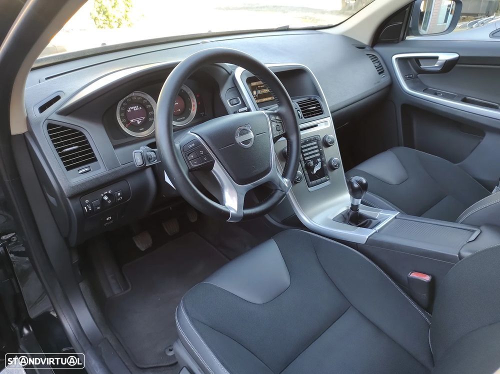 Volvo XC 60 2.0 D3 Drive Momentum Start/Stop - 14