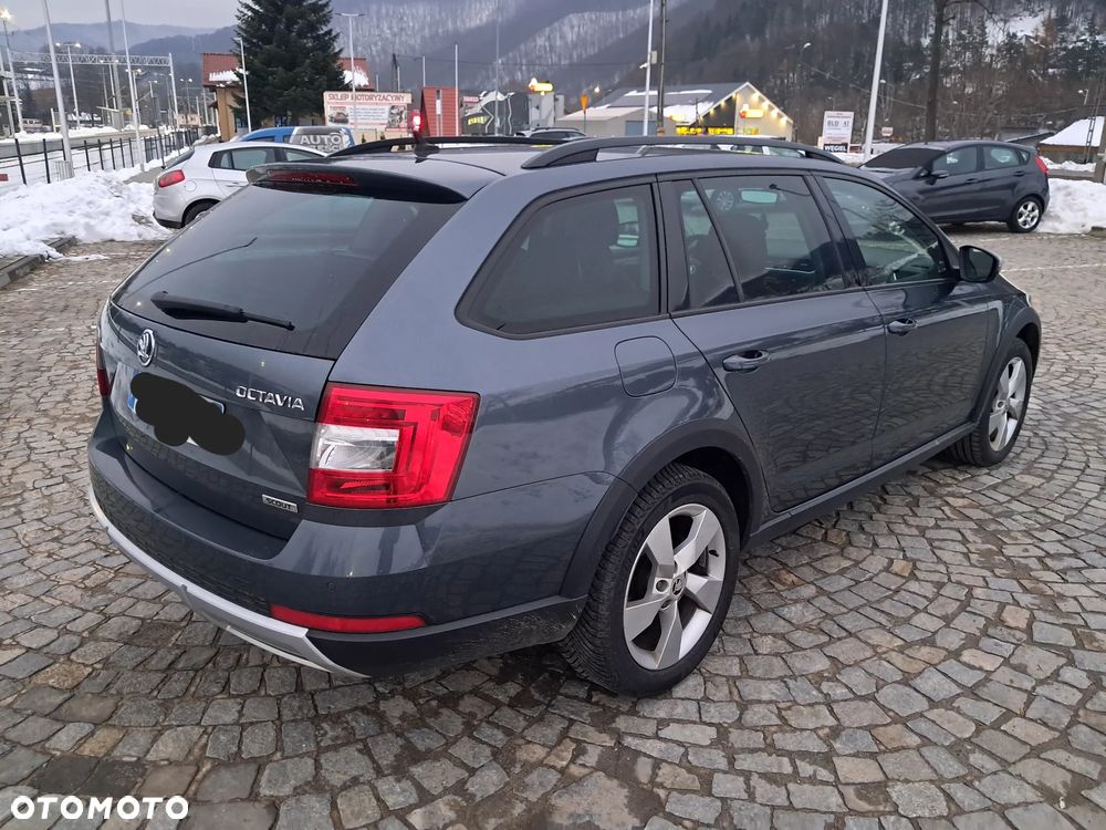 Skoda Octavia 2.0 TDI 4x4 DSG Scout - 11