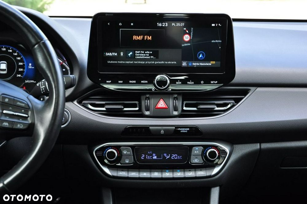 Hyundai i30 1.6 CRDI DCT Select - 35