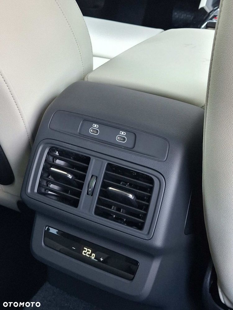 Audi Q5 Sportback - 25
