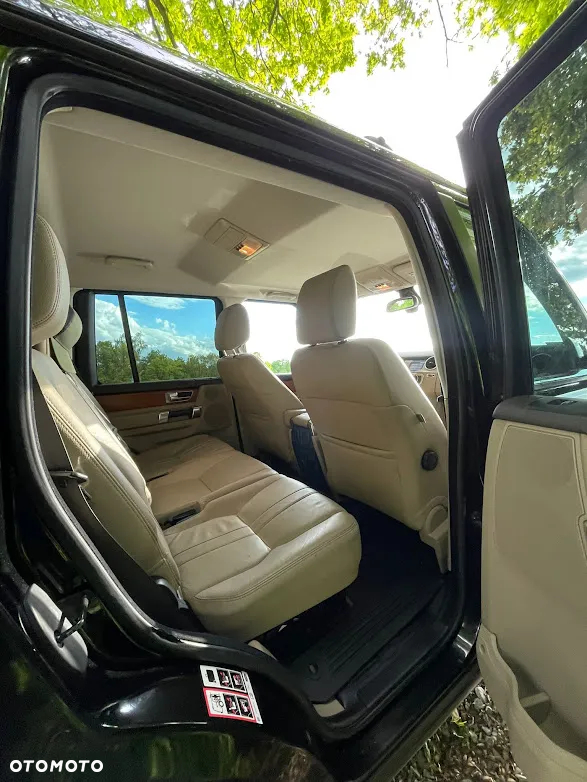 Land Rover Discovery IV 3.0D V6 HSE - 11