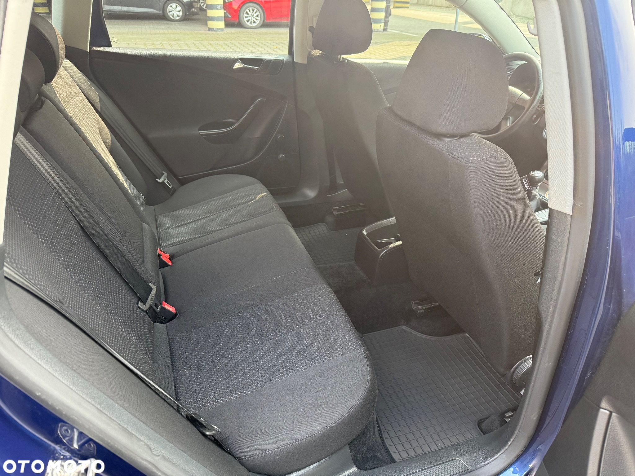 Volkswagen Passat 2.0 TDI Comfortline - 10