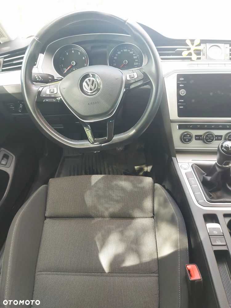 Volkswagen Passat 1.4 TSI BMT ACT Comfortline - 3