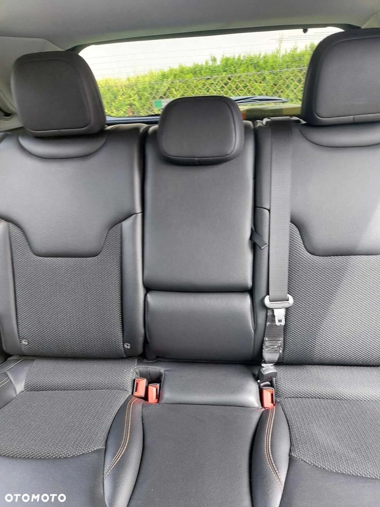 Jeep Compass - 9