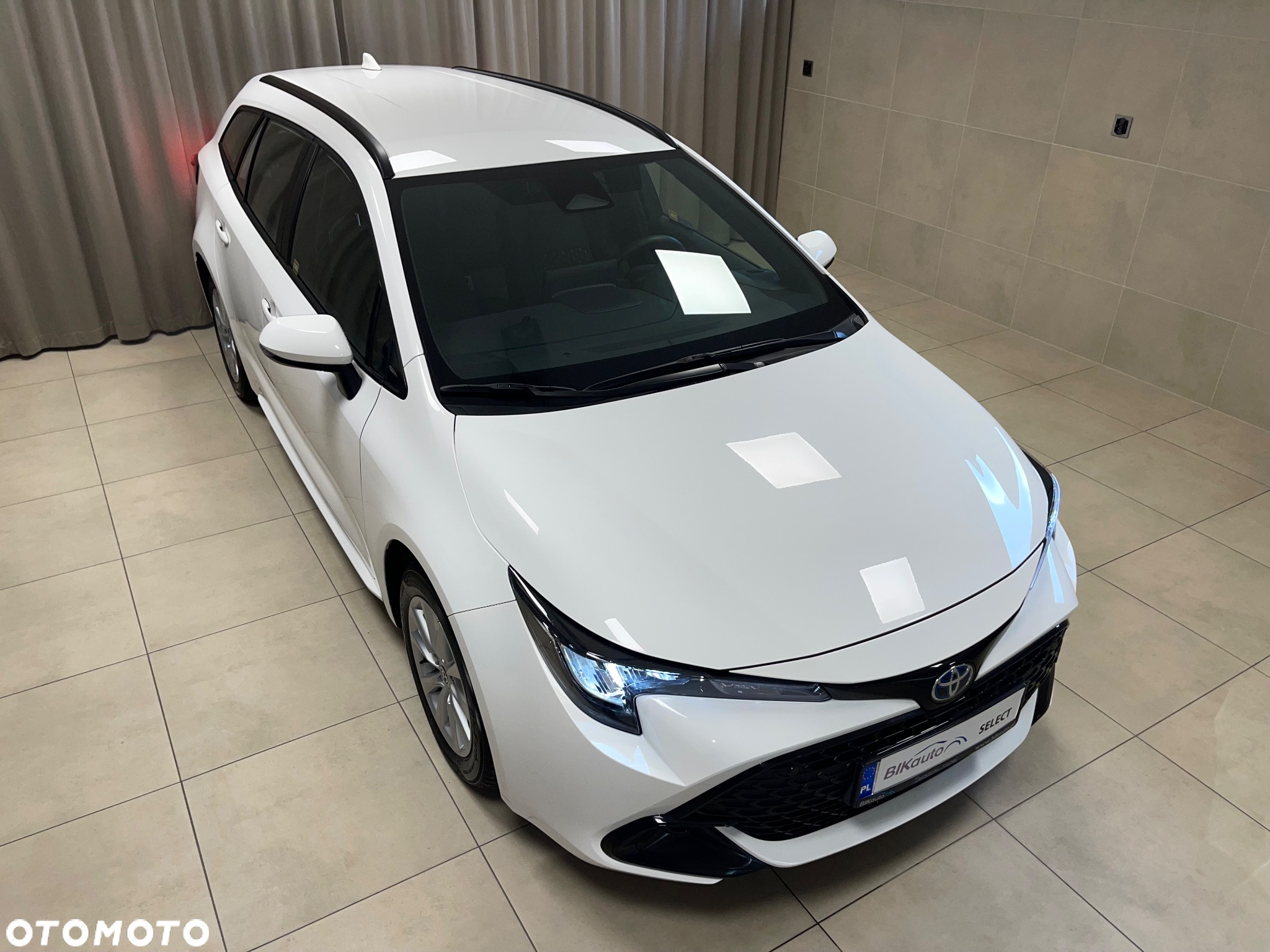 Toyota Corolla 1.8 Hybrid Comfort - 4