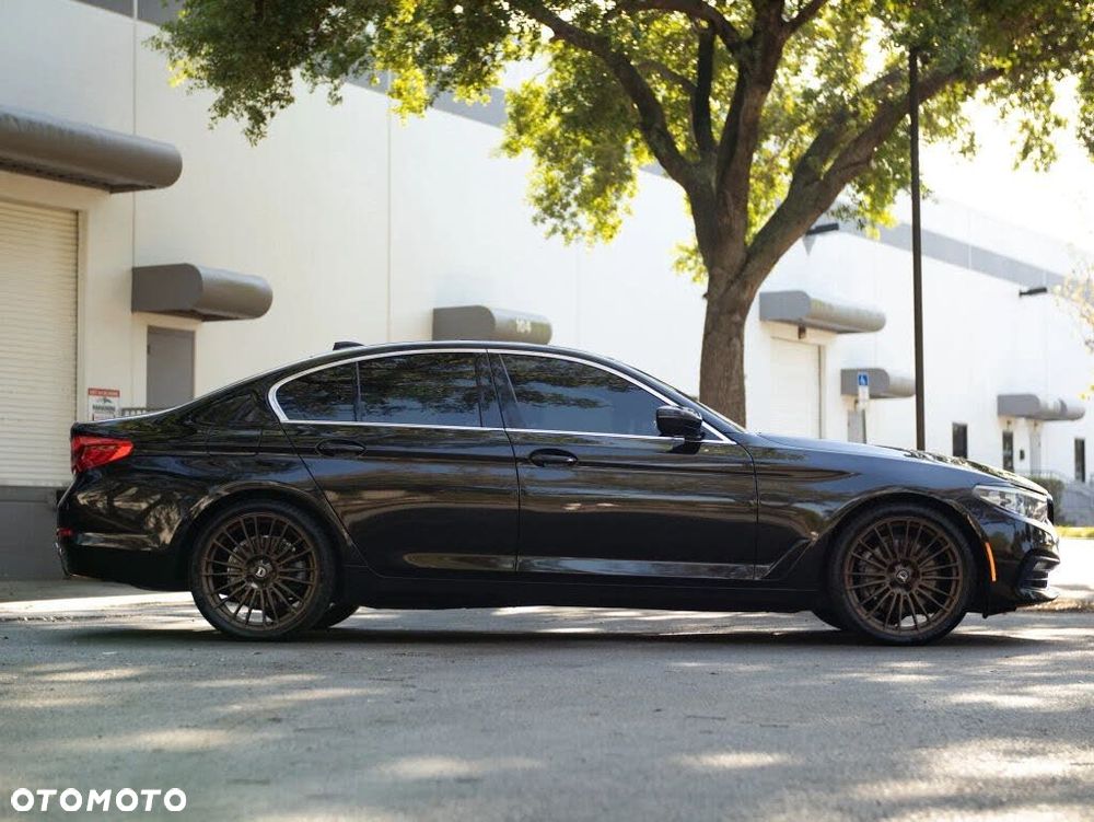 BMW Seria 5 530i xDrive Luxury Line sport - 20