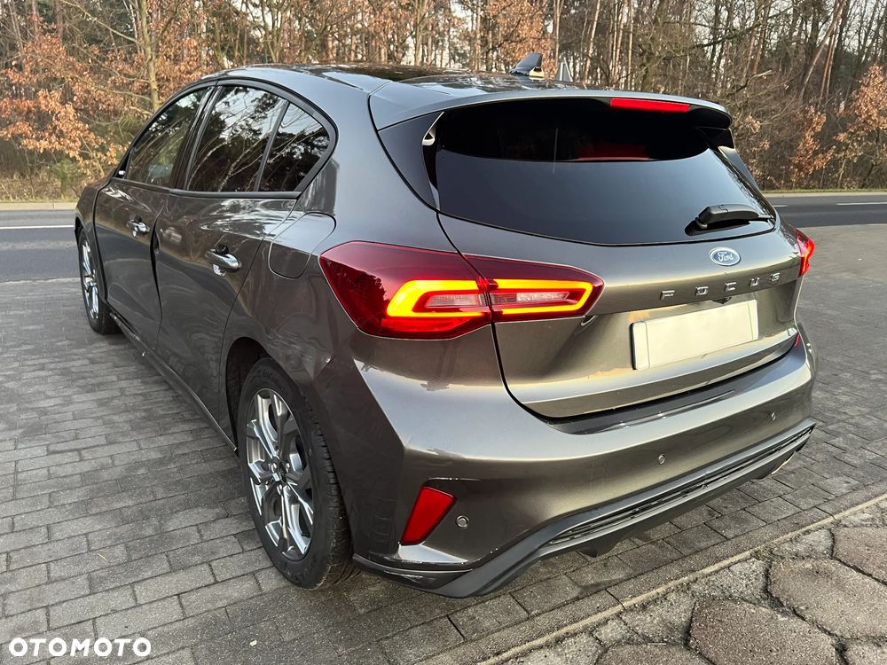 Ford Focus 1.0 EcoBoost Hybrid ST-LINE - 6