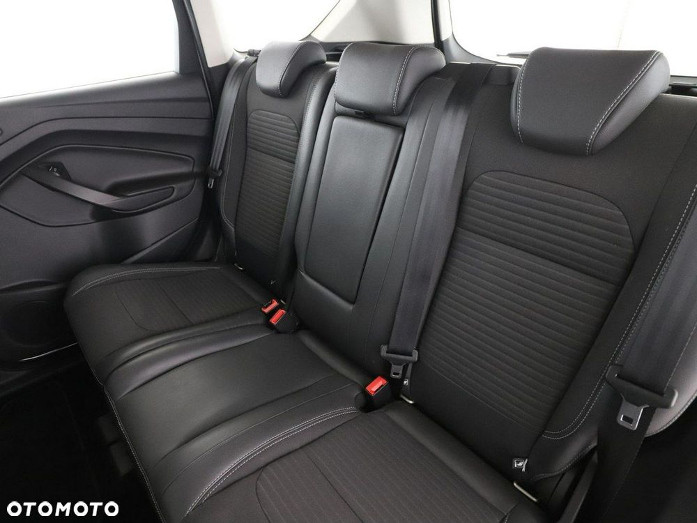 Ford Kuga 1.5 EcoBoost 2x4 Titanium - 18