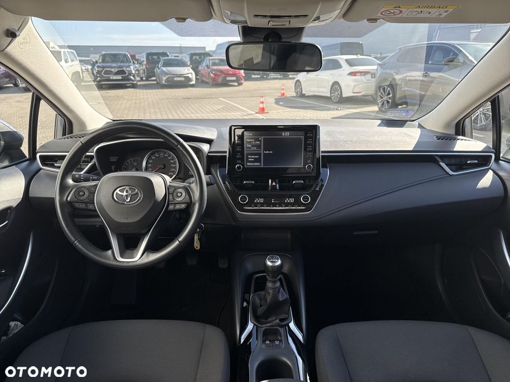 Toyota Corolla 1.5 Comfort - 9