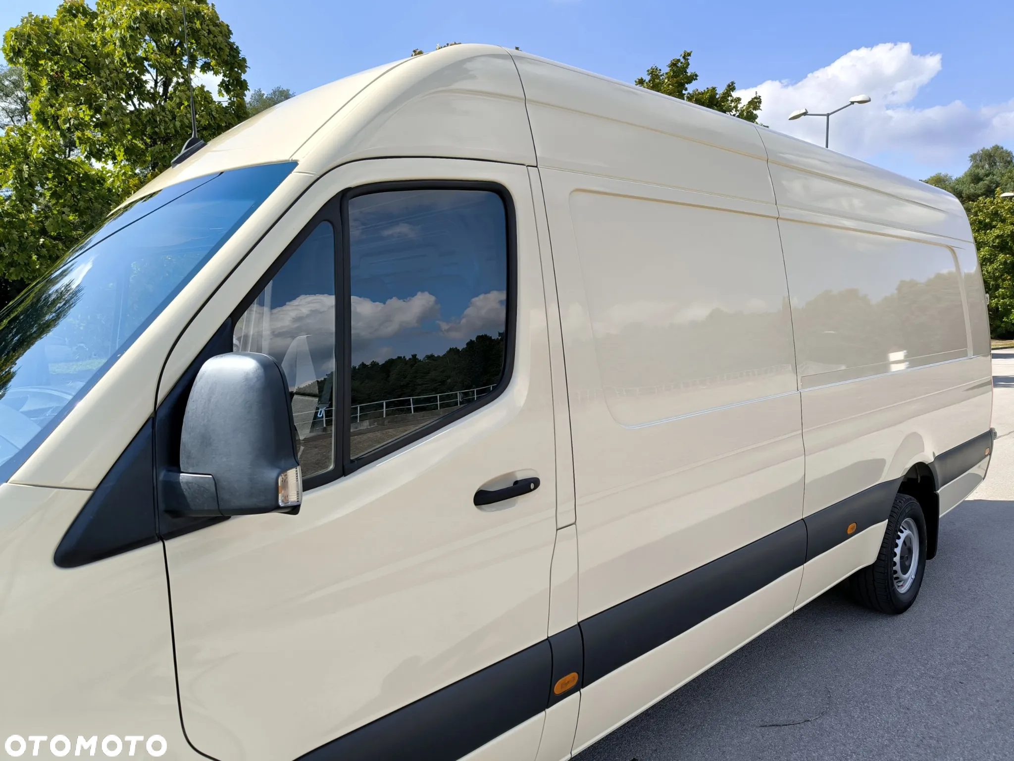 Mercedes-Benz Sprinter - 5