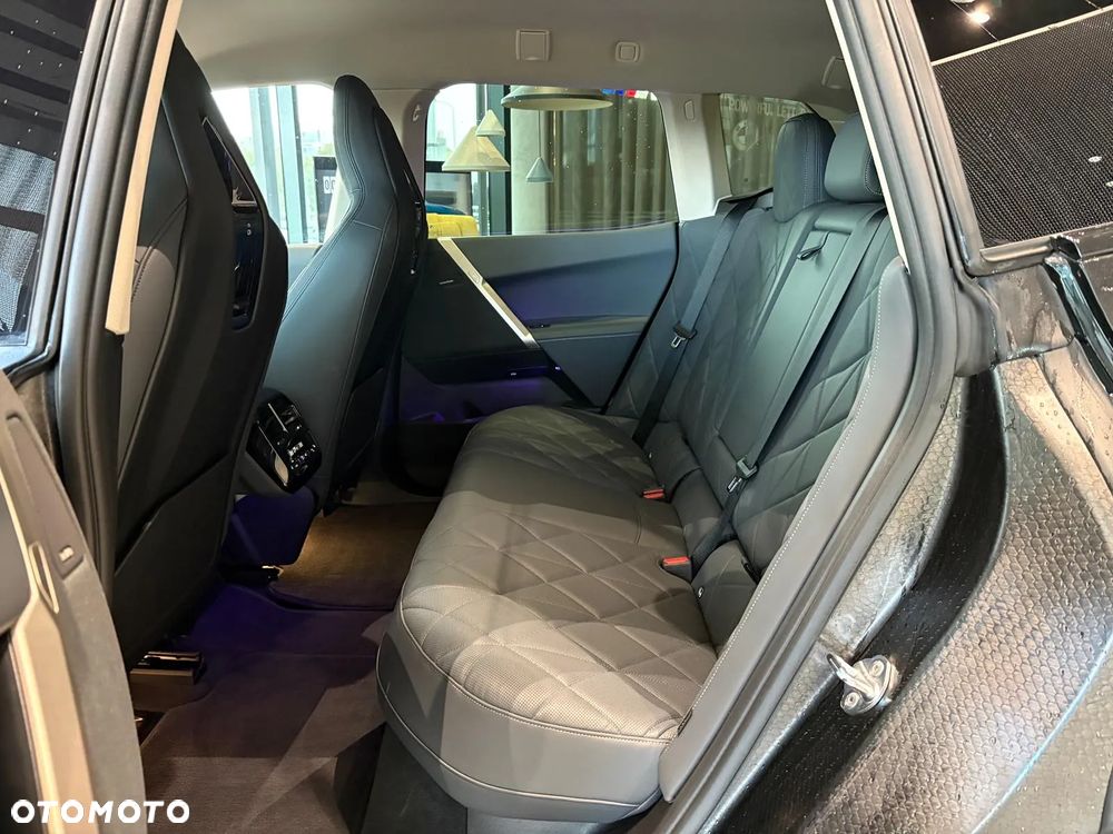 BMW iX xDrive40 76.6kWh - 24