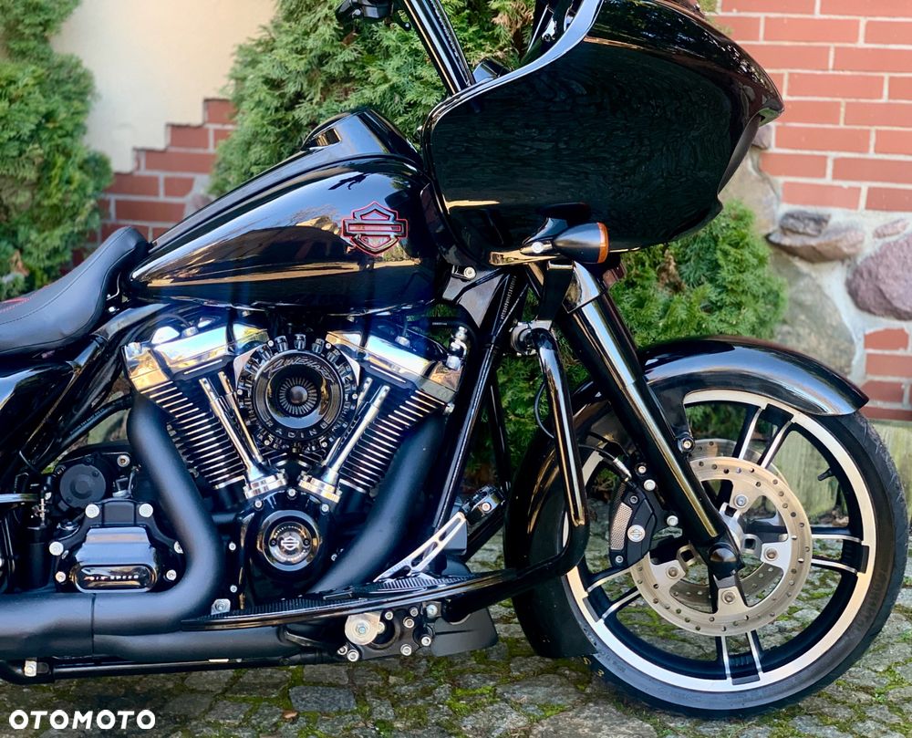 Harley-Davidson Touring Road Glide - 9