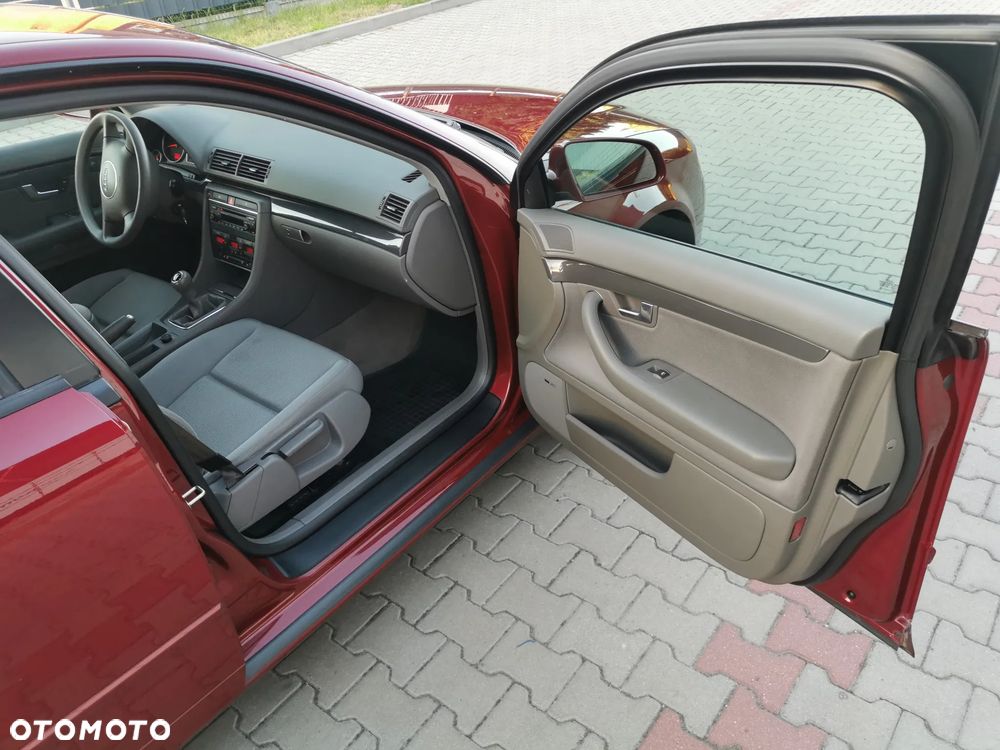 Audi A4 Limousine 2 - 18