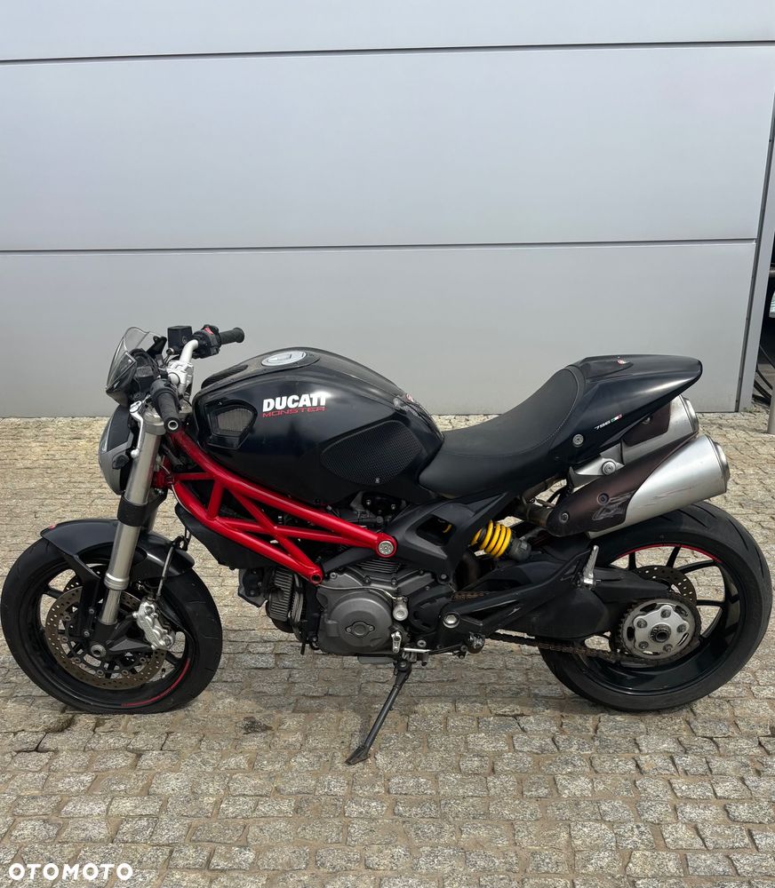 Ducati Monster - 2