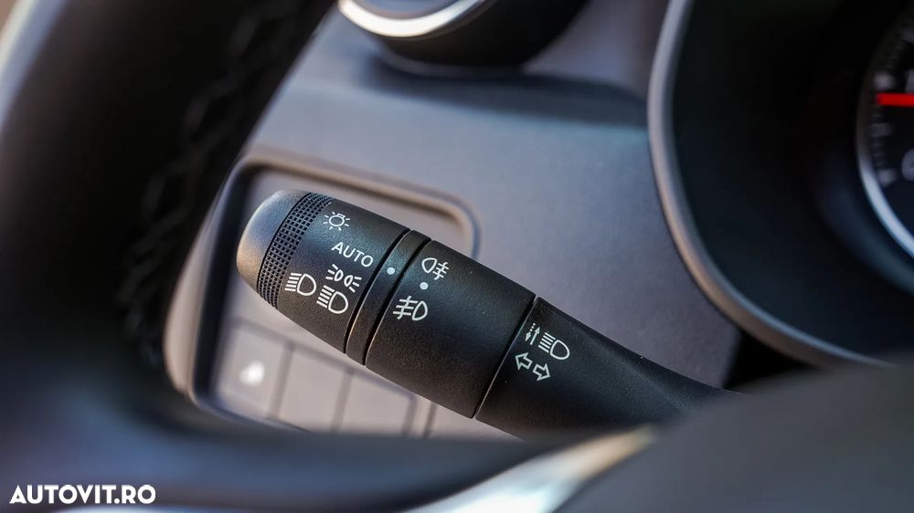 Dacia Duster 1.6 SCe Prestige jante 17" - 22