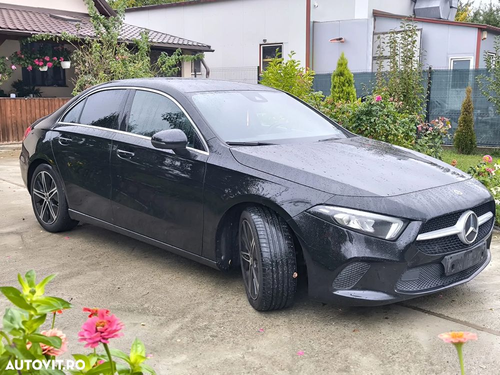 Mercedes-Benz A 180 7G-DCT Edition 2020 - 9