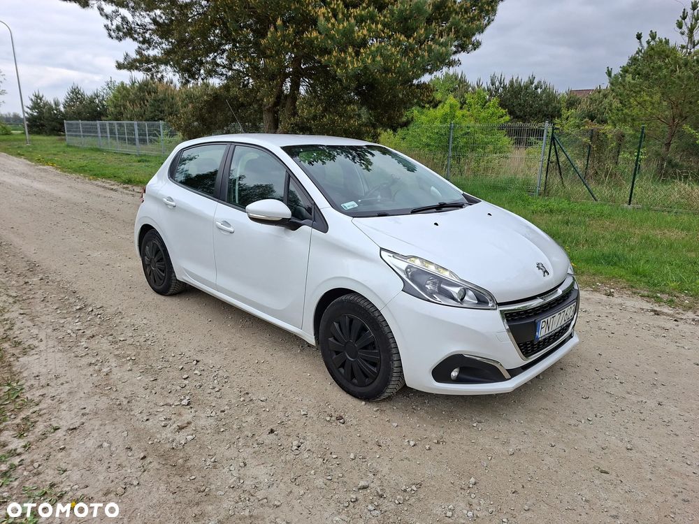 Peugeot 208 - 3