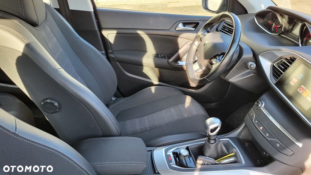 Peugeot 308 BlueHDi FAP 130 Stop & Start Allure - 6