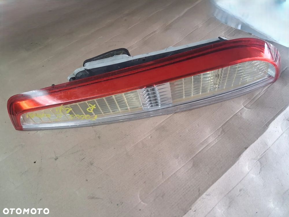 Lampa tył FORD FOCUS MK2 lift HB prawa lewa OE