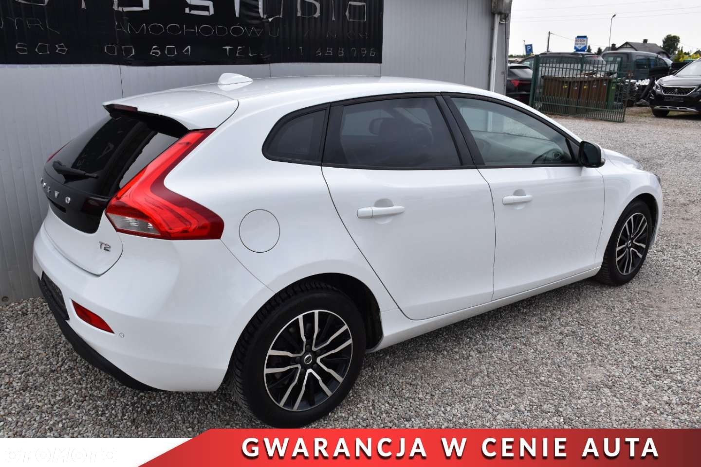 Volvo V40 T2 Geartronic Kinetic - 40