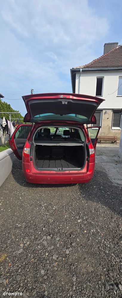 Renault Scenic 2.0 16V Confort Privilege - 9