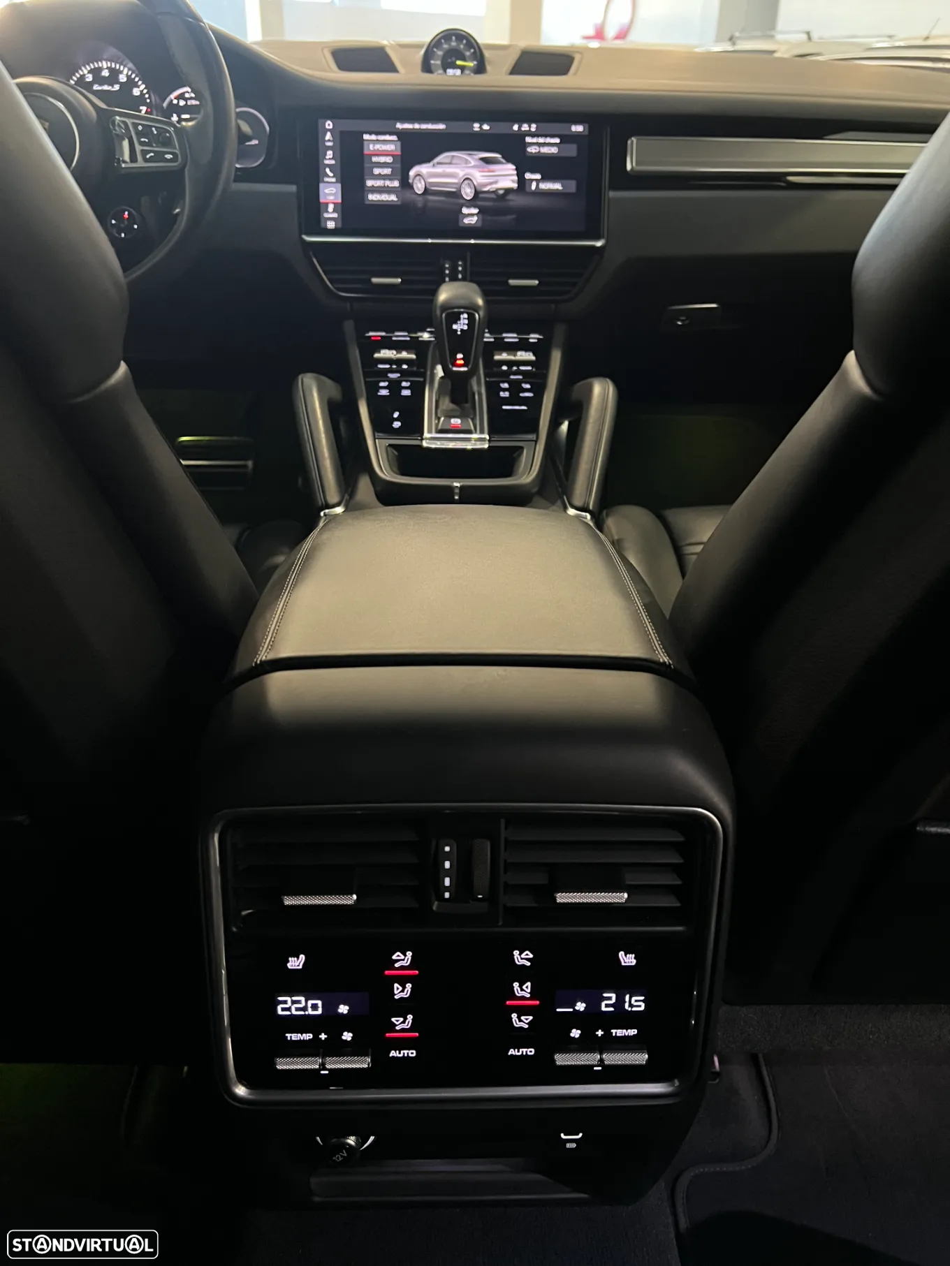 Porsche Cayenne Coupé Turbo S E-Hybrid - 24