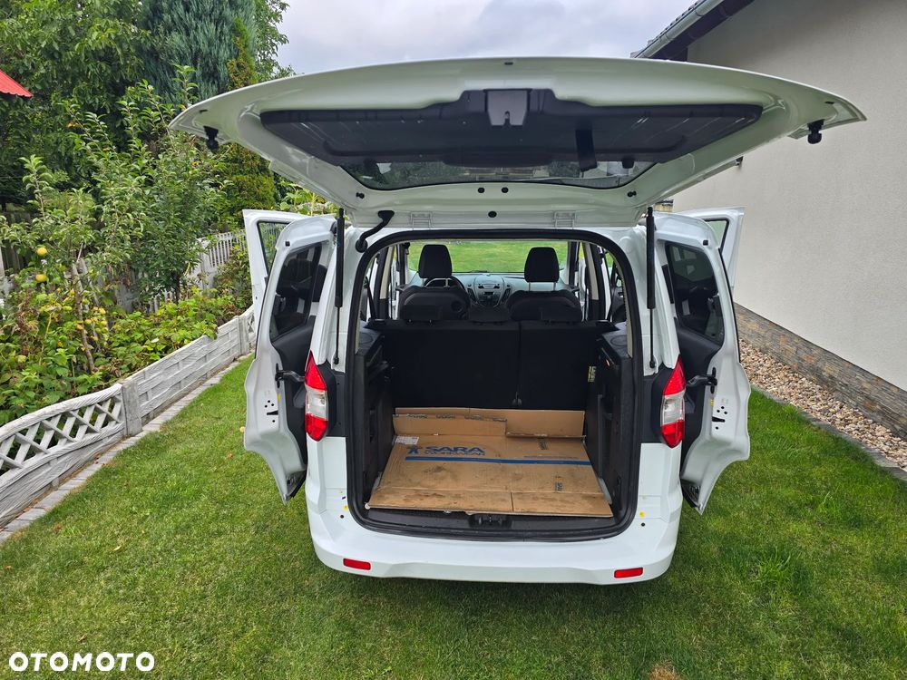 Ford Tourneo Courier 1.5 TDCi Sport - 18