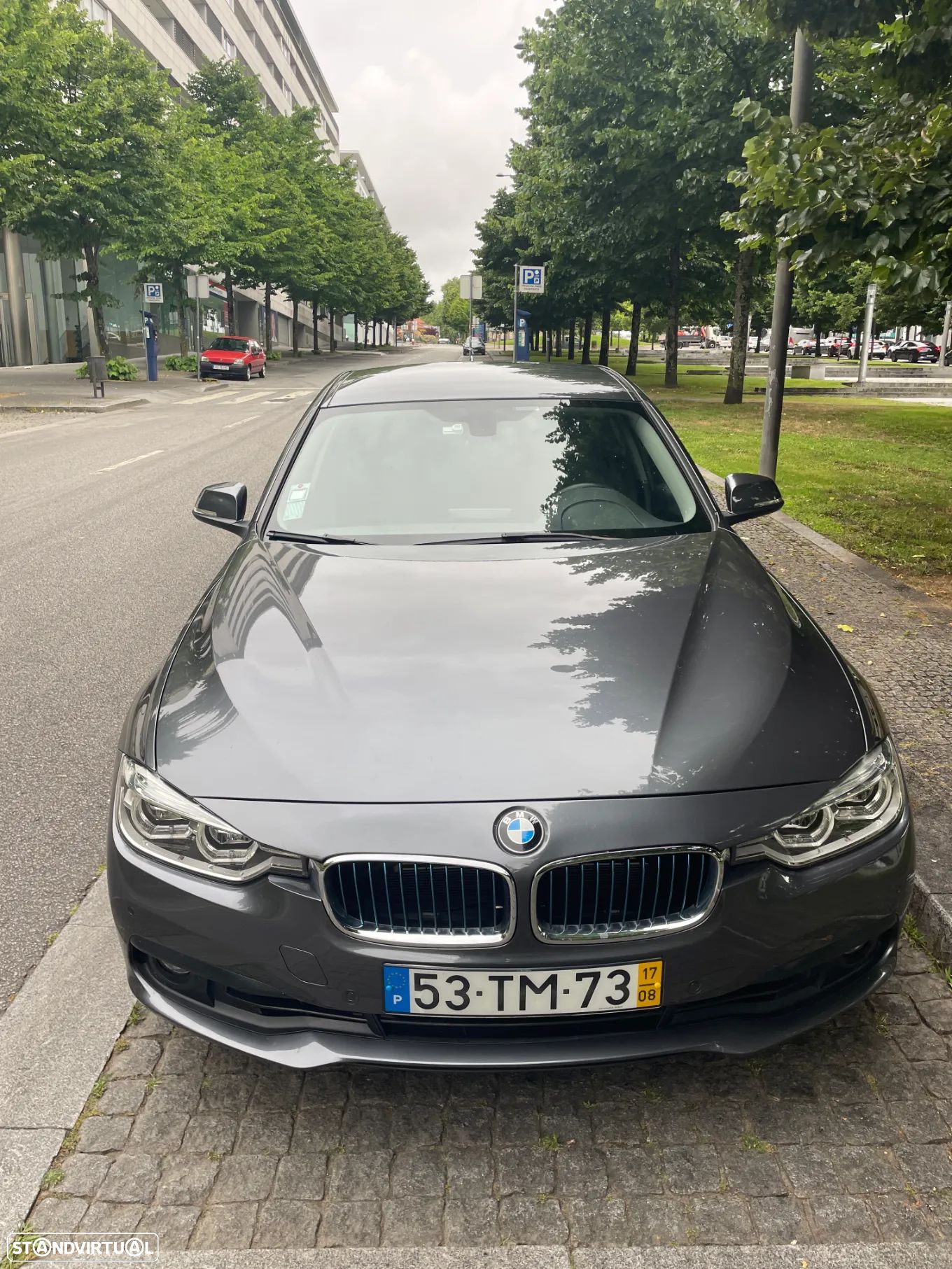 BMW 330 e iPerformance - 1