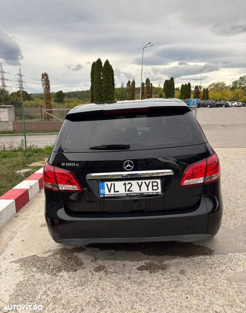 Mercedes-Benz B 180 d BlueEfficiency Edition Style - 2