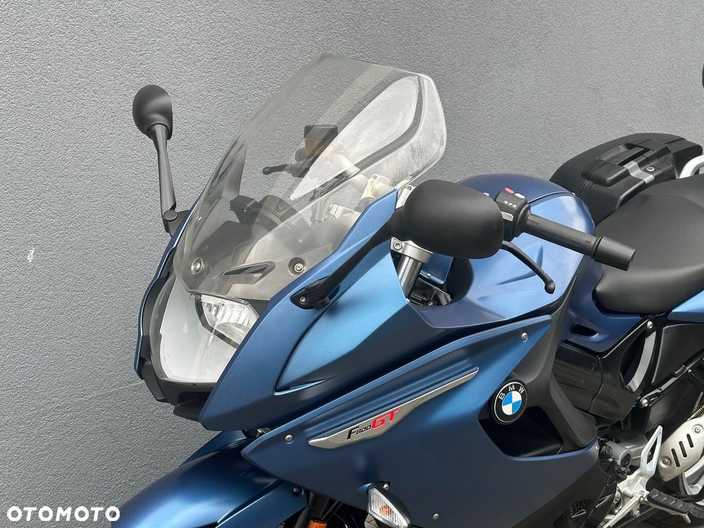 BMW F - 12
