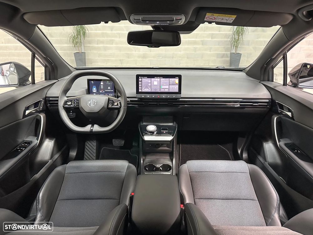 MG MG4 77 kWh Extended Range Luxury - 13