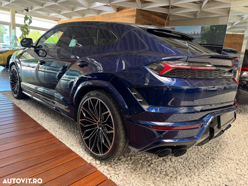 Lamborghini URUS - 7