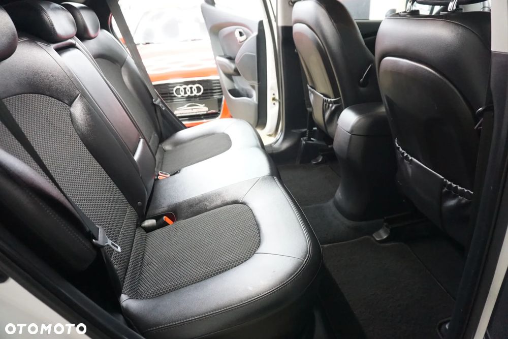 Hyundai ix35 - 24