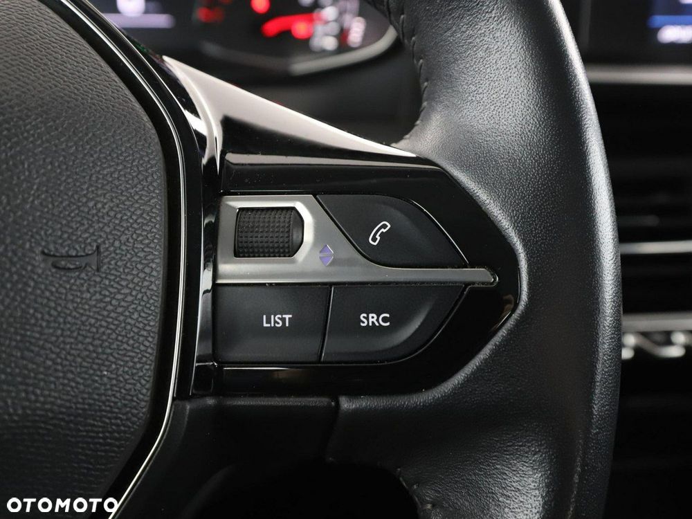 Peugeot 2008 1.5 BlueHDi Active S&S - 31