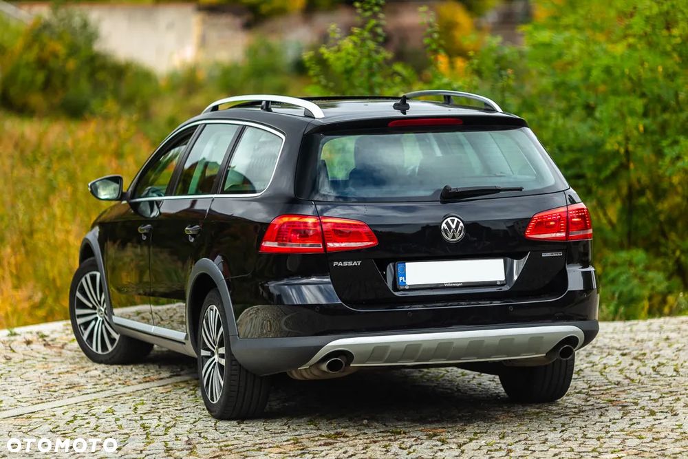 Volkswagen Passat Variant 2.0 TDI 4Motion DSG BlueMotion Tech Comfortline - 12