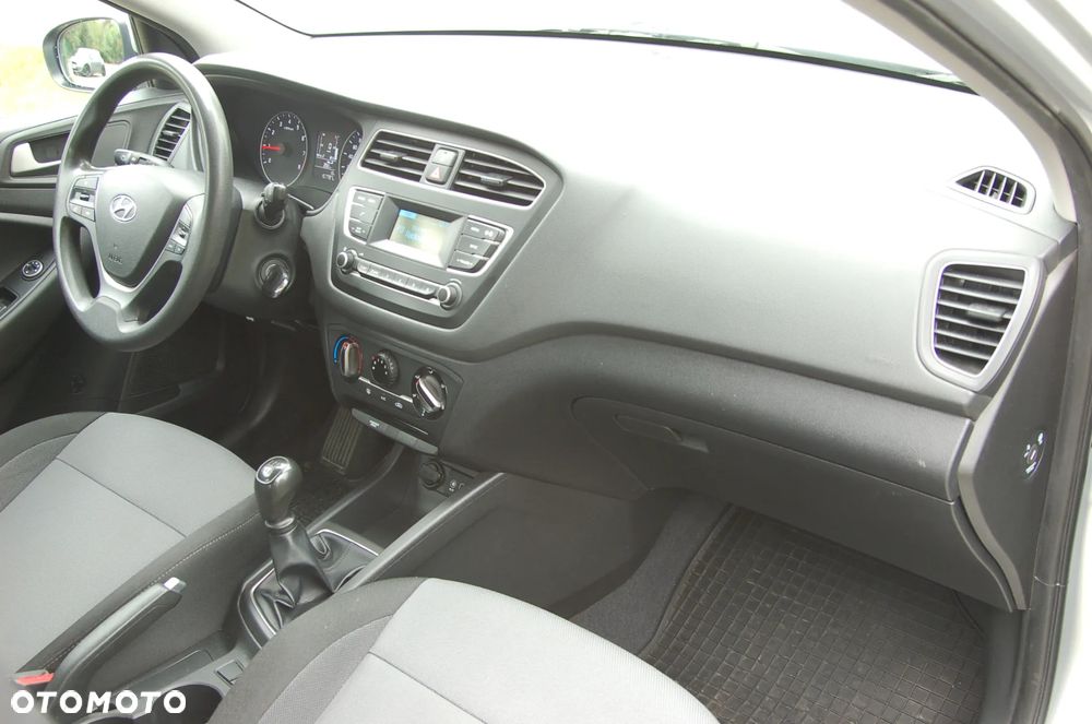 Hyundai i20 1.2 BlueDrive Comfort - 35