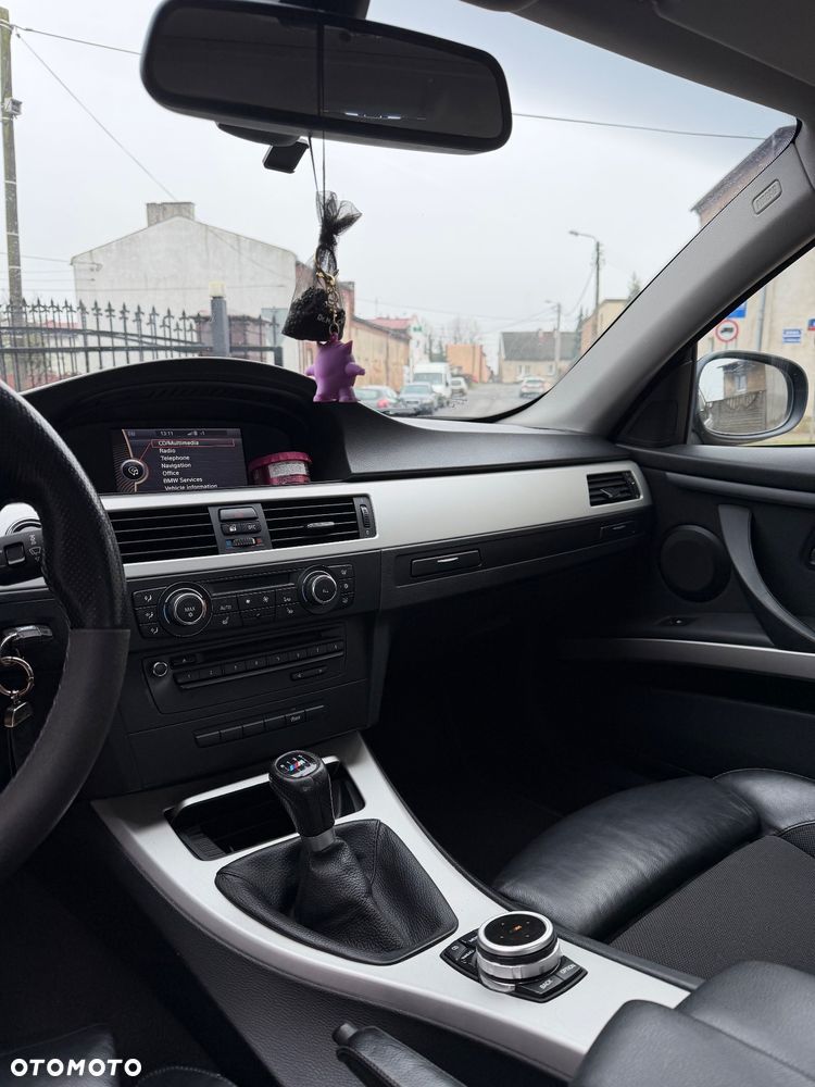 BMW Seria 3 320d - 11