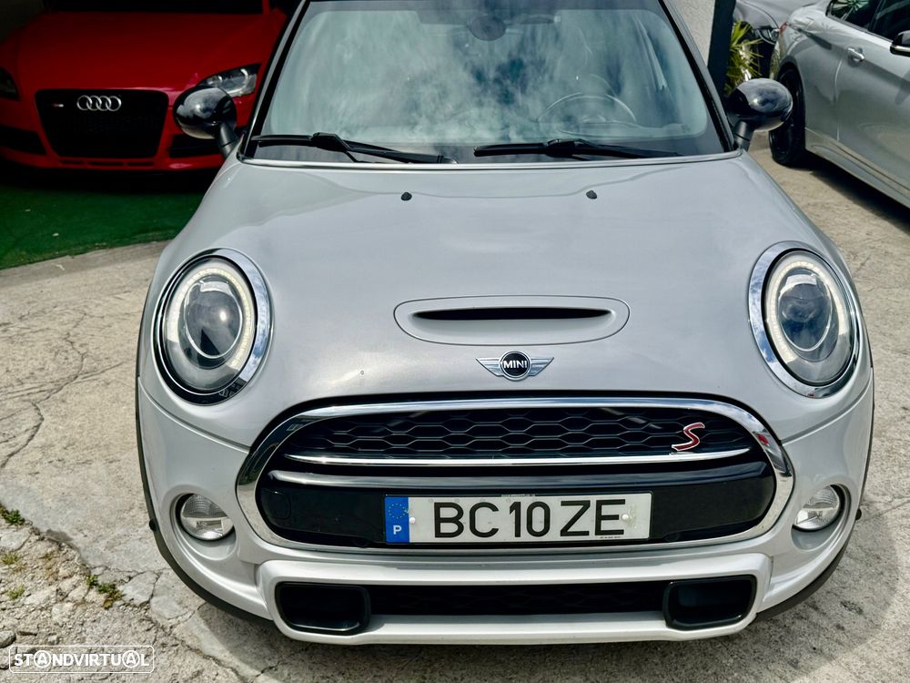 MINI 5 Portas Cooper SD Auto Desportiva - 30