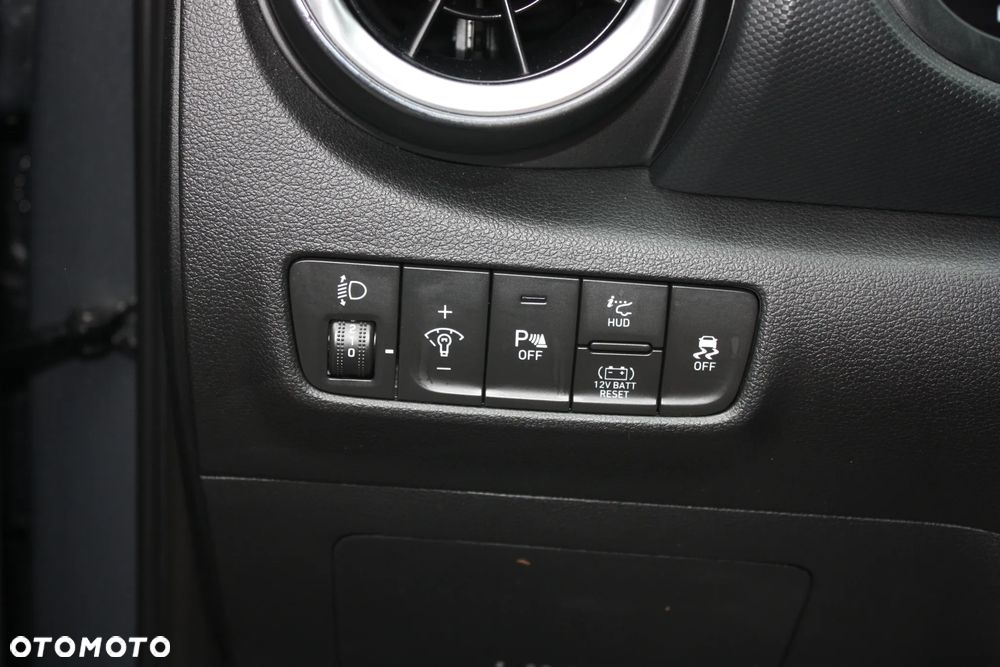 Hyundai Kona 1.6 GDI Hybrid Executive DCT - 18