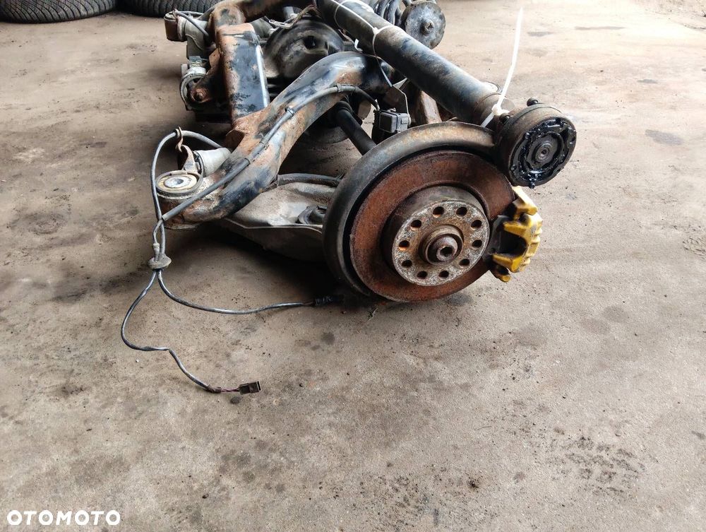 KOMPLETNE ZAWIESZENIE BELKA SANKI TYŁ QUATTRO DYFER WAŁ AUDI A4 B6 2.5 TDI - 6