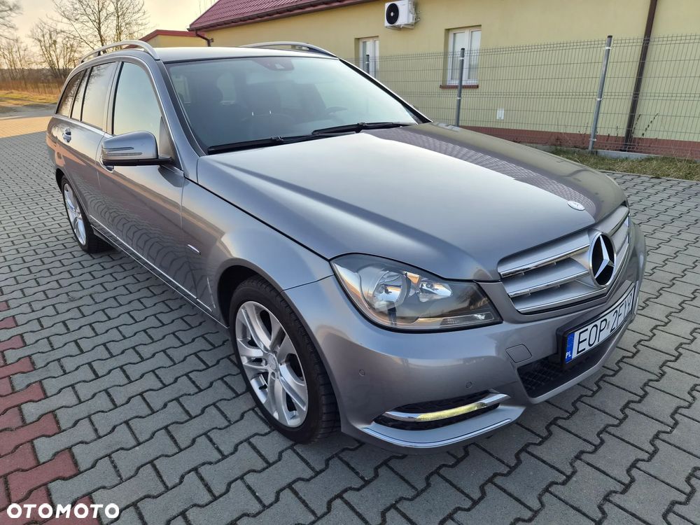 Mercedes-Benz Klasa C 180 BlueEFFICIENCY Avantgarde - 4