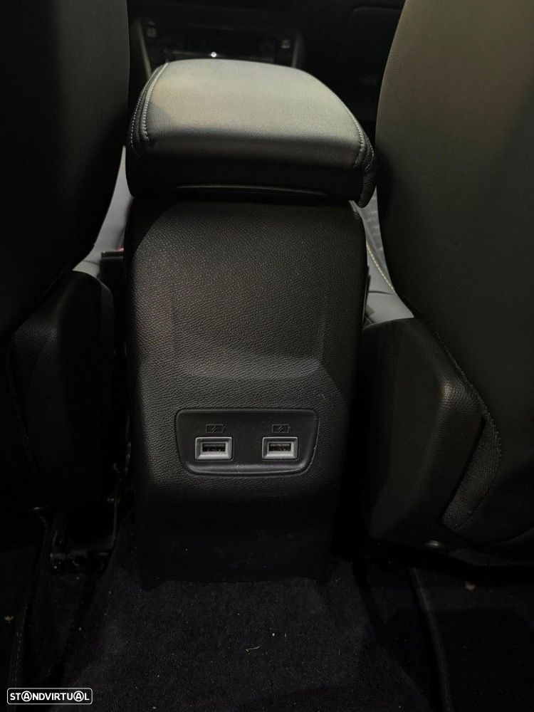 Peugeot e-2008 50 kWh Active - 12