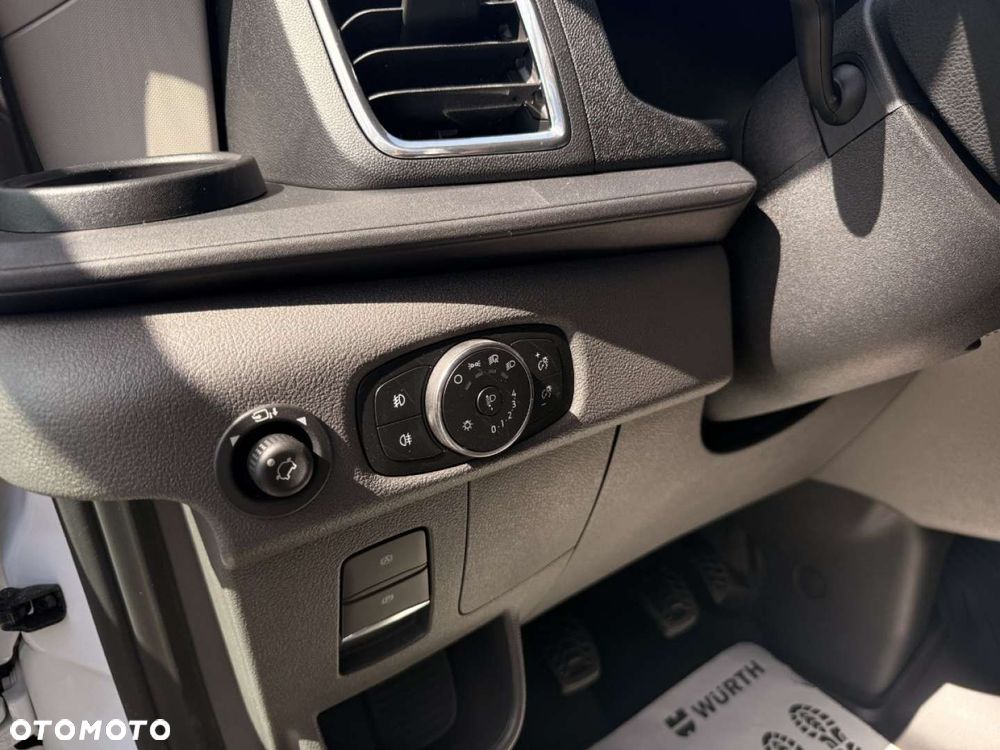 Ford Transit - 17