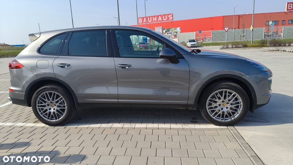 Porsche Cayenne S - 9