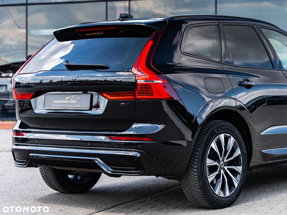 Volvo XC 60 B4 D Plus Dark - 14
