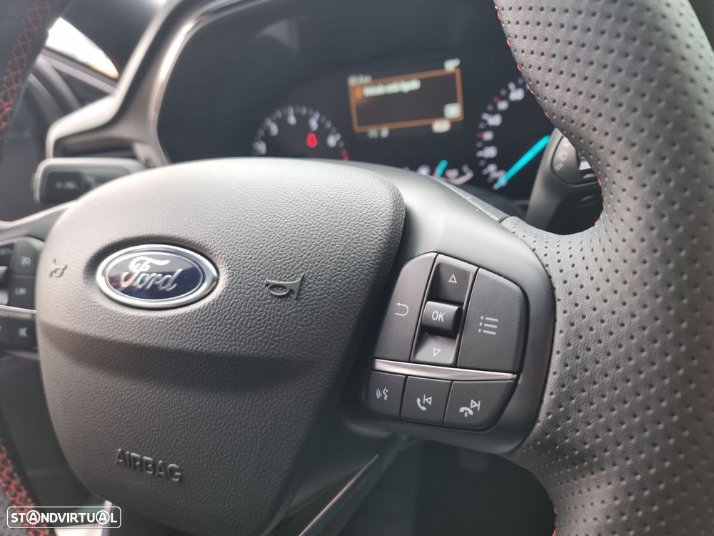 Ford Focus 1.0 EcoBoost MHEV ST-Line - 15