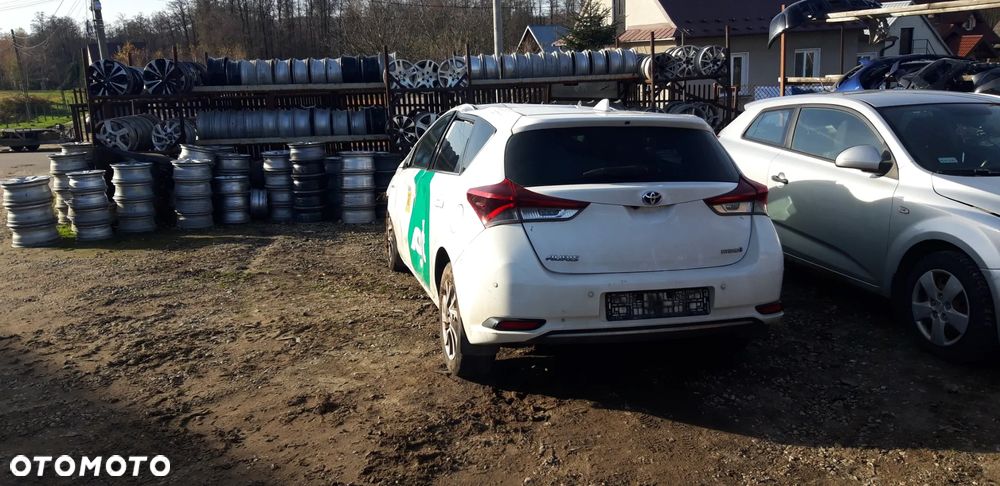 TOYOTA AURIS E18 13- 1.8B 2ZR-FXE SILNIK SKRZYNIA BIEGÓW DRZWI MASKA ZDERZAK KLAPA TYŁ  LAK 040 - 2